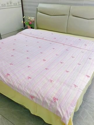 换季了,花几十块给家里买了床一年四季都能用的~A类母婴级纯棉#被套~肤感好好哦,摸着软绵绵的,亲肤透气不闷,贴身盖可舒服了,好喜欢,很多颜色可以选择#面料舒适透气#床上用品 #家纺家居 #宿舍床品