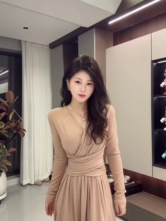简约百搭v领收腰显瘦连衣裙女秋季气质绑带垂感显瘦A字大摆长裙#百搭 #连衣裙 #简约 #秋季 #气质