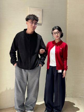 最好的状态就是两个人共同努力 共同撑起这个家 穷时考验妻子 富时考验丈夫.#穿搭#君霖团队