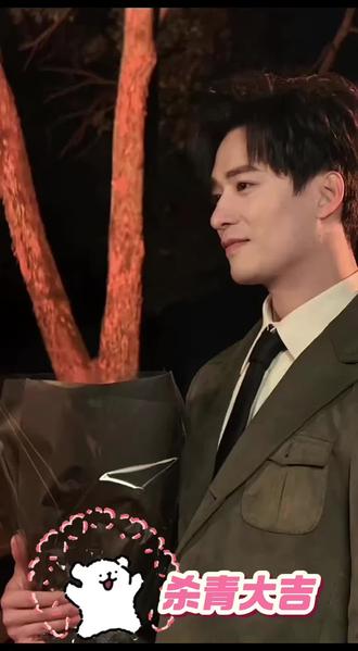 《心序失格》杀青大吉🎉🎉🎉调皮祯上线,哈哈哈……
#王皓祯 #新剧杀青 #调皮可爱 #完美侧颜杀 #向全世界安利