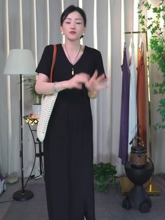 春夏新款女V领连衣裙宽松百搭打底长裙大摆时尚短袖连衣裙显瘦#高级感穿搭 #夏季穿搭 #夏天连衣裙 #显高显瘦 #夏款上新