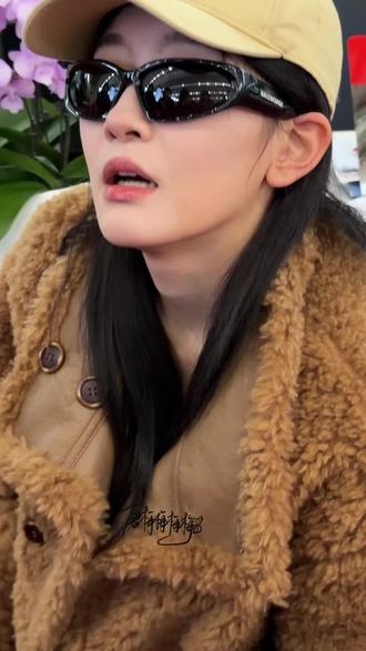 是会举一反三的妞妞 #韩雨彤hazel
妞妞杀青快乐🎉
#黄雀风