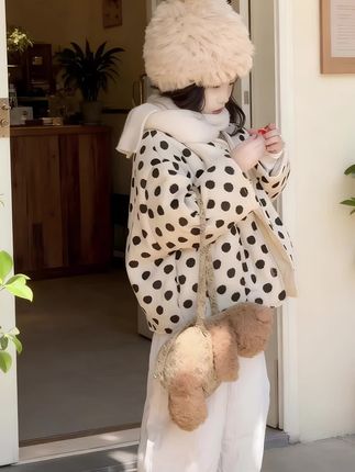 #晒晒我的秋日穿搭 #早秋黑白灰穿搭测评 #秋季彩色系穿搭测评 #秋季日常实用穿搭思路分享 #棕色穿搭搞定秋天的高级感