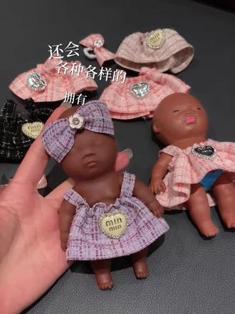 当你拥有娜塔莎的时候就会拥有各种各样的公主裙哈哈! #娜塔莎 #娃衣 #娜塔莎穿搭 #玩个很新的东西
