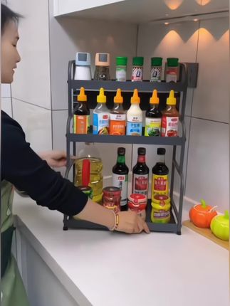 #厨房置物架 厨房调料瓶不好收纳可以试试这个# 调料置物架一些厨房置物架,收纳的多,还不占地方~##厨房置物架 #调料置物架 #瓶瓶罐罐置物架