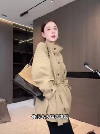 #极简主义 #外套穿搭 #高级感穿搭 #风衣穿搭 #强烈推荐 “旧城漫游”匹马棉复古风立领 系带 风衣
