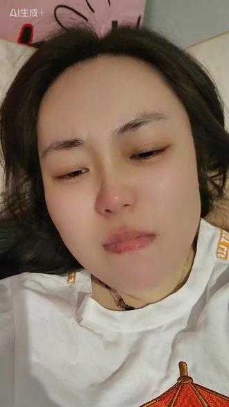 韩湘子打碎砚台,就要用一世坎坷来赔罪。与天生平庸相比,一次次差点可以唾手可得却功亏一篑,被消磨掉灵气和勇气,最终归于平庸,你说更痛苦…… #终于读懂了老舅 #老舅跌宕起伏的一生终究结束了 #老舅拿捏了我的喜怒哀乐 #老舅后劲好大 #真实生活分享官