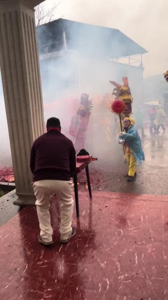 大年初一接龙灯#传承地方民俗文化