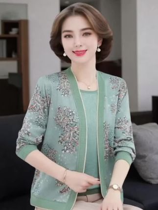 洋气妈妈春秋加大码针织真两件套装中老年妇女秋装圆领开衫上衣服#春秋开衫