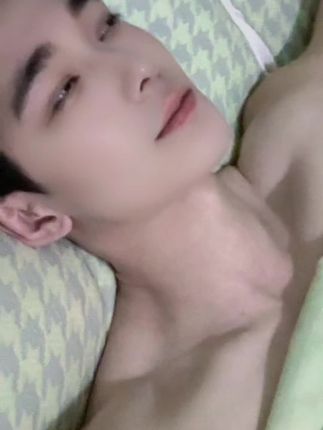 今年又交不了卷了,明年吧,明年一定,父母说年年都是这样说。#治愈系笑容