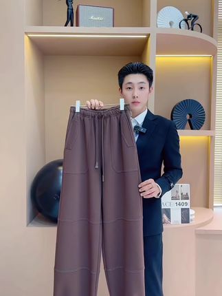 #美拉德穿搭 #咖啡色 ,复古咖色一整个爱住,妥妥的日系松弛感。简约又不失格调,轻松营造出韩系盐系氛围#穿搭分享每一天 #喜欢就关注我吧