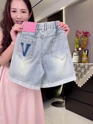 巨洋气!品质完全不输品牌货!一整个款式太上档次了!#高品质童装 #女童牛仔短裤 #女童夏季短裤 #女童穿搭 #面料柔软舒适透气