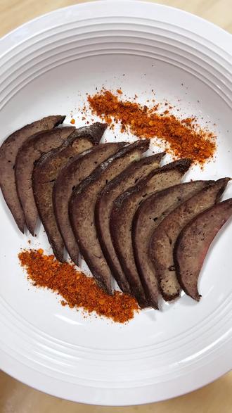 懒人版盐焗猪肝!入味且不咸!年夜饭上的下酒菜又加一#猪肝 #盐焗猪肝 #年夜饭 #年夜饭菜单提前曝光了 #抖音美食推荐官