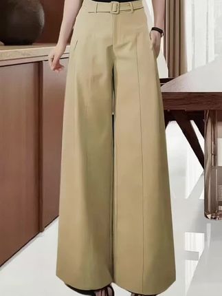 25春秋氛围感神裤!深焙棕西装阔腿裤 #新款上新 宝子们,这条深焙棕裤子也太绝了,2025新款A版西装裤,高腰设计悄悄拉长比例,松弛感拿捏得刚刚好,直筒阔腿版型藏肉超狠,胯宽腿粗全遮住,垂感面料走路带风。深焙棕自带高级滤镜,搭衬衫、毛衣都好看。#2025春秋西装裤 #高腰深焙棕阔腿裤 #A版松弛感直筒裤 #显瘦休闲女裤@抖加🔥上热门🔥dou+🔥热点宝
