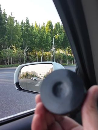 有了这个磁吸手机支架 以后开车再也不用低头看导航了#车载手机支架 #磁吸手机支架