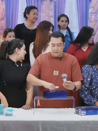 #助手抖音