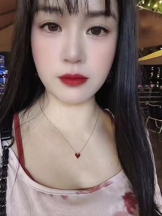 霓虹灯闪激情夜,动感光波风情街。让周末的夜生活嗨起来!#美丽夜景太迷人 #带你看夜景