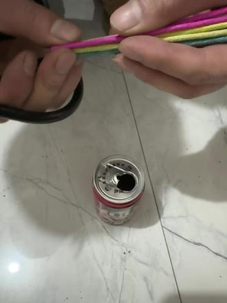 噼里啪啦 旺仔易拉罐烟花#一起放烟花 #不一样的烟火