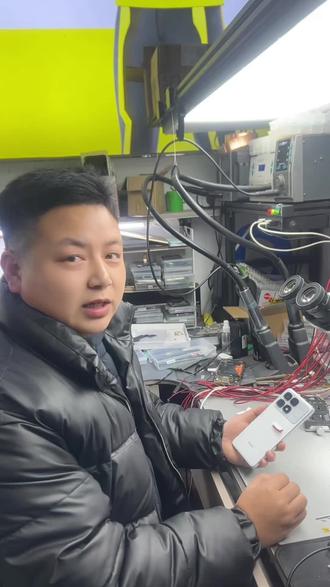 红米k70至尊不开机,主板维修后开机正常#手机维修 #芯片级维修 #红米不开机 #驻马店修手机