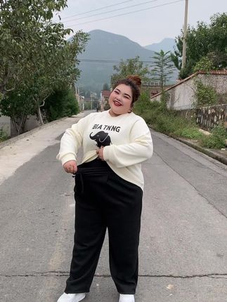 人生最大的财富就是,坦然自信,永远积极向上,生活不一定很酷,但一定要有态度,如果心无所待,那就随遇而安,如果无能为力,那就顺其自然,积极乐观,必会风生水起!@抖音小助手