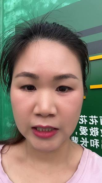 晕喋喋的 吃片抖音商城买的阿胶糕先 #过年炫车技赢福气 #小小朱妈咪 #过年回家就送欧莱雅