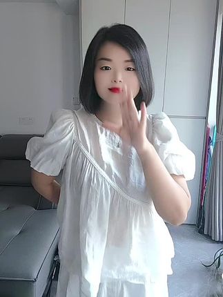 努力不是为了与众不同,而是在平凡的生活里拥有掌控力,拥有自由选择人生的机会,成长路上除了努力,还需要坚持,借鉴别人的经验,走出属于自己的道路,成为更好自己。世界上最可贵的四个词就是:相信,认真,坚持和感恩!相信的人拥有了机会,认真的人改变了自己,坚持的人改变了命运,而感恩的人拥有了福报!人只有快乐,运气才会好,把跟自己无关的东西全都放掉,你只需要考虑你是谁,你想要什么,什么能让你快乐,然后去努力#抖音热歌 #努力工作快乐生活 #好好爱自已❤❤ #上热门 @抖音小助手 @DOU+上热门