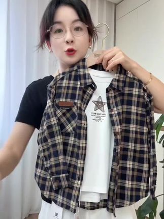 全棉的磨毛加厚衬衫 格形上身好看哦