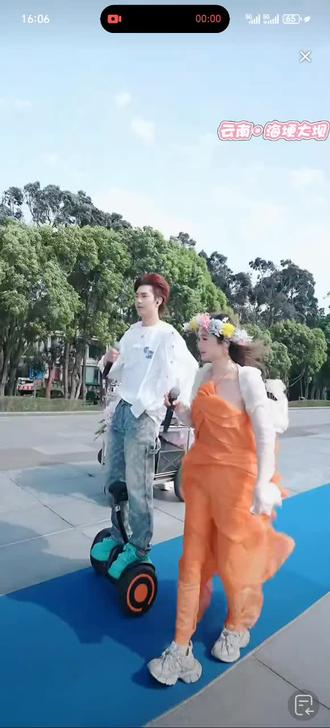 邱一航王小港优秀,努力的俩活宝!愿你们健康快乐就好