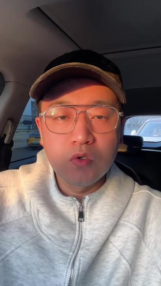 “给你一次重返18岁的机会,但人生剧本一字不改,你愿意再经历一遍吗?” 这不是关于过去,而是关于现在的你。
#vlog十亿流量扶持计划 #上热搜 #人性感悟 #爱你老己明天见 #爱自己