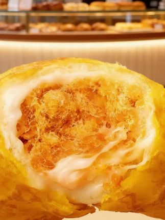#面包 藜麦蛋皮卷面包肉松沙拉夹心早餐好吃代餐饱腹 #蛋皮卷面包 # 肉松面包 #沙拉夹心面包 #早餐面包