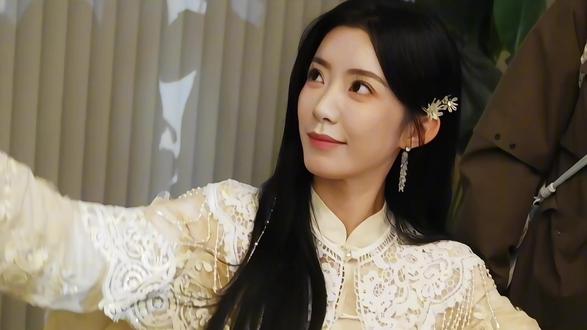 好酣畅淋漓的一次运镜…
#赵佳 #超绝技术流 #我担驾到统统闪开 #线下@赵佳呀 @图图日记