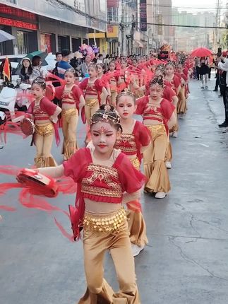 #传统民俗文化 #民俗传统文化 #民俗文化传承 #小美女