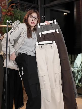 几里与麻这款工装裤真的爱惨了,非常百搭,谁穿都好看!#几里与麻#女装#工装裤#穿搭#好物推荐