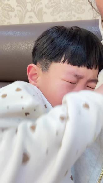 弟弟版山歌来啦#谁都不服就服你 #在家锻炼从小做起 #这个动作有点难 #喜欢跳舞哪里都是舞台 #弥渡山歌 @唐山三宝爱舞蹈【招娃娃】 @唐山舞艺林-张艺懿【Zoe】 @舞艺林不老张 @舞艺林艺术官方号 @舞艺林张老师(25届艺考招生中) @丰润舞艺林中国舞