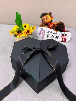 生活需要仪式感,特殊的日子是因为有你才变得独特。#礼盒#生日礼物 #仪式感#惊喜