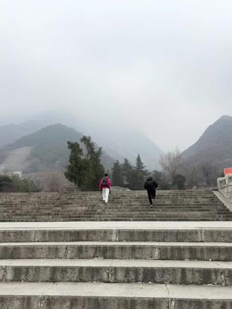 出发去遇见不同的人。#爬山#华山#徒步