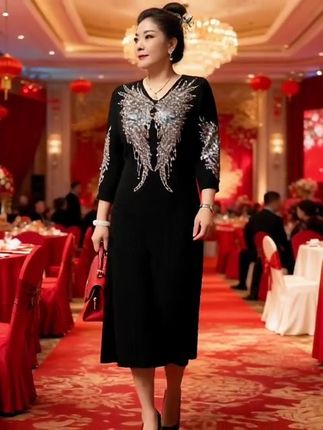 喜婆婆婚宴九分袖V领套头妈妈重工烫钻冰麻针织连衣裙显瘦长裙子#中医专长资格 #医师定考周期 #患者故事 #2025年医师资格考试时间