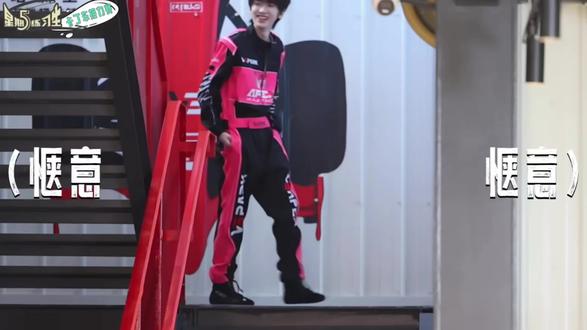 左奇函公开四周年快乐
qwp献上四周年作品,刚入坑六天一点准备都没有……昨天晚上开始找素材今天开剪,也是剪完了,搞二次元的时候都是剪整活视频,第一次剪这样安利视频,也是有了很多经验了,下次可以自己做漫展舞台投屏了,开心喽喽喽,以后要每年都给奇文剪公开纪念视频和出道纪念视频๑'ꇴ'๑(就是入坑前小羊公开三周年刚过……不会wpg的,会抓紧剪一个小羊的个人安利向视频˙ᵕ˙ᰔᩚ)
(补兑我不是二次元吗……)#左奇函 #左奇函四代第一rap担 #左奇函未来可期 #奇文 #TF家族