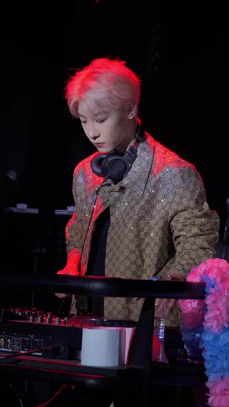 今天儿是布灵布灵的小霸总~@Yang木木 #Yang木木 #DJ #帅就完事了 #爱了爱了 #樂Liveshow