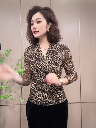 #漂亮妈妈装 #时尚豹纹#减龄洋气显瘦百搭#不勾丝不起球肌肤纱面料