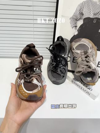 你们要的国庆出游运动鞋给姐妹们准备好了,记得锁定直播间哦#童鞋 #童鞋好物推荐 #高品质鞋子 #好穿又好搭 #好穿不累脚