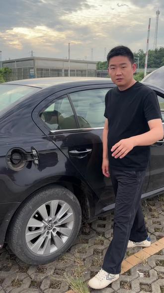 你一不小心,就知道故障灯亮怎么解决了。 #每天一个用车知识 #汽车知识 #抖音小肋手