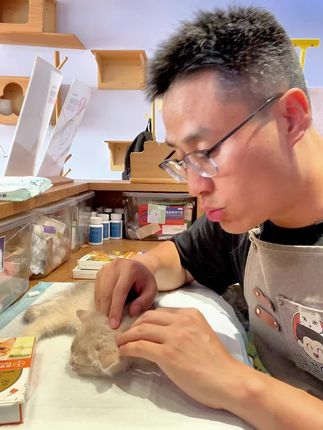 猫狗内外一体驱虫同驱 一起来给毛孩子做驱虫吧,简单方便省心。内外一体不用反复吃内驱。#虱子#跳蚤#蜱虫#耳螨#驱虫