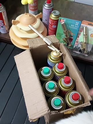 喷枪气罐久烧不烫手点碳卡式通用户外露营烹饪便携融金炉具点火#便携式点火器#喷枪#点火器#卡式气罐#喷枪加气罐