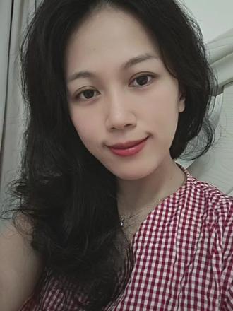 理中丸 肚子怕冷、受凉就拉肚子、胃部冷痛、经常反胃想吐,多半是脾胃虚寒!
经典名方理中丸,出自《伤寒论》。
人参、白术健脾,干姜温中散寒,甘草调和。
温中祛寒,补气健脾。
寒象重的人,可以加附子,就是附子理中丸。
⚠️用药需专业医生辩证再用药哦!
#中医养生 #脾胃虚寒 #理中丸#自学中医#中医药师承