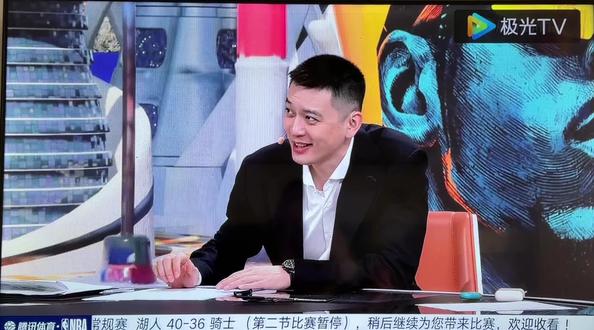 🐑:边解说边学习,再等待工作机会或者其他选择
腾讯你果然知道我们想看什么,祝腾讯收视长虹
#杨鸣#杨鸣解说nba #腾讯体育