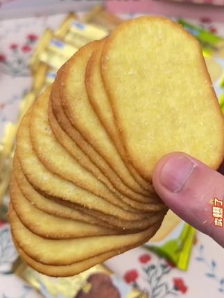 多禧熊薄脆饼干清新椰香味醇香巧克力味小饼干美味网红解馋小零食#薄脆饼干 #饼干 #饼干推荐