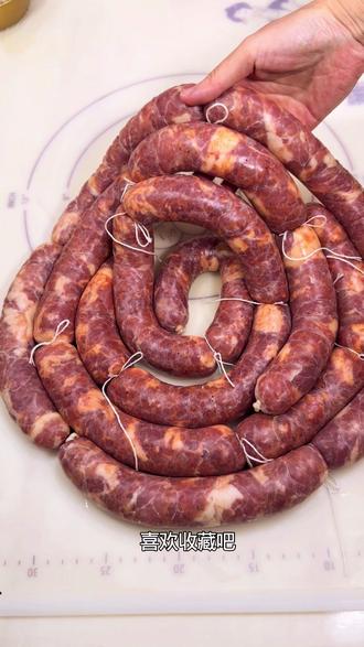 山东人血脉觉醒,开始灌腊肠了,趁着猪肉便宜 #灌肠#在家做美食 #灌香肠 #分享家乡美食 #家常美食