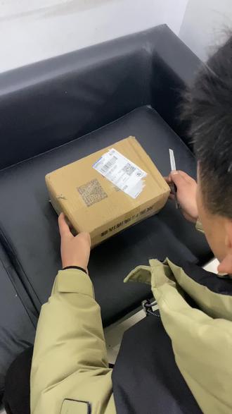 大众车原厂翻盖倒车影像维修过程教程#迈腾B8 #凌渡 #高尔夫7 #探歌 #技术活一般人来不了