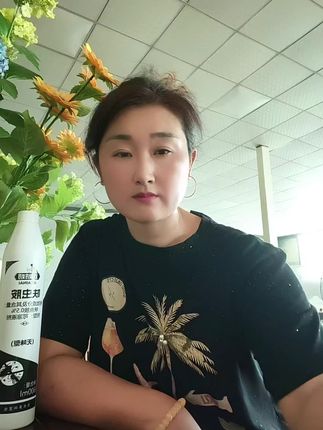 "人"的标准:善良!诚信!感恩!谎言就是一把刀,插在了信任你的人心上,要多疼就有多疼!信任是一杯水,一旦浑浊,无法清澈。信任是一面镜子,一旦破碎,难以粘合。人若诚信,就会有人和你交心;人若失信;谁都会对你死心。不管爱情还是友情,如果你丢了真心,忘了感恩,失了诚信,你就什么都不是#抖音推广 #我要上热们